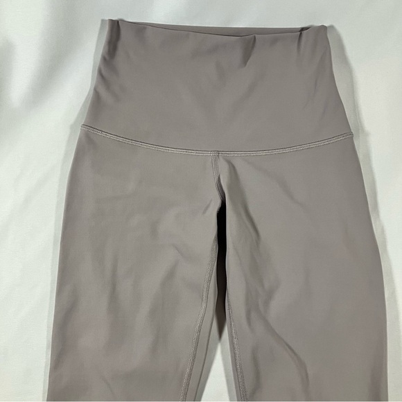 Lululemon Wunder Under Crop II Roll Down Scallop Full-On 24" Smoky Blush sz 2 - Picture 2 of 8